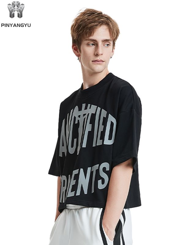 Черный укороченный топ — фирменная мягкая хлопковая футболка